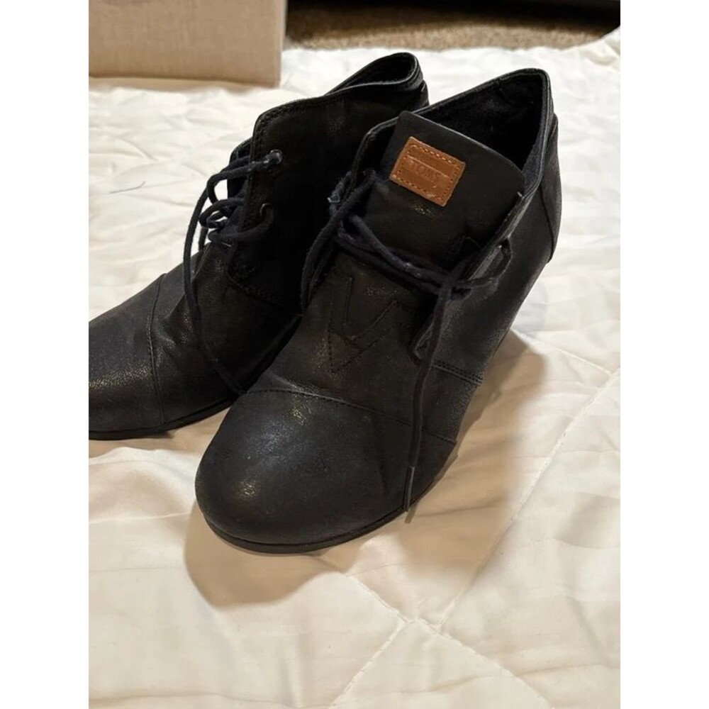 Women’s Toms wedge booties